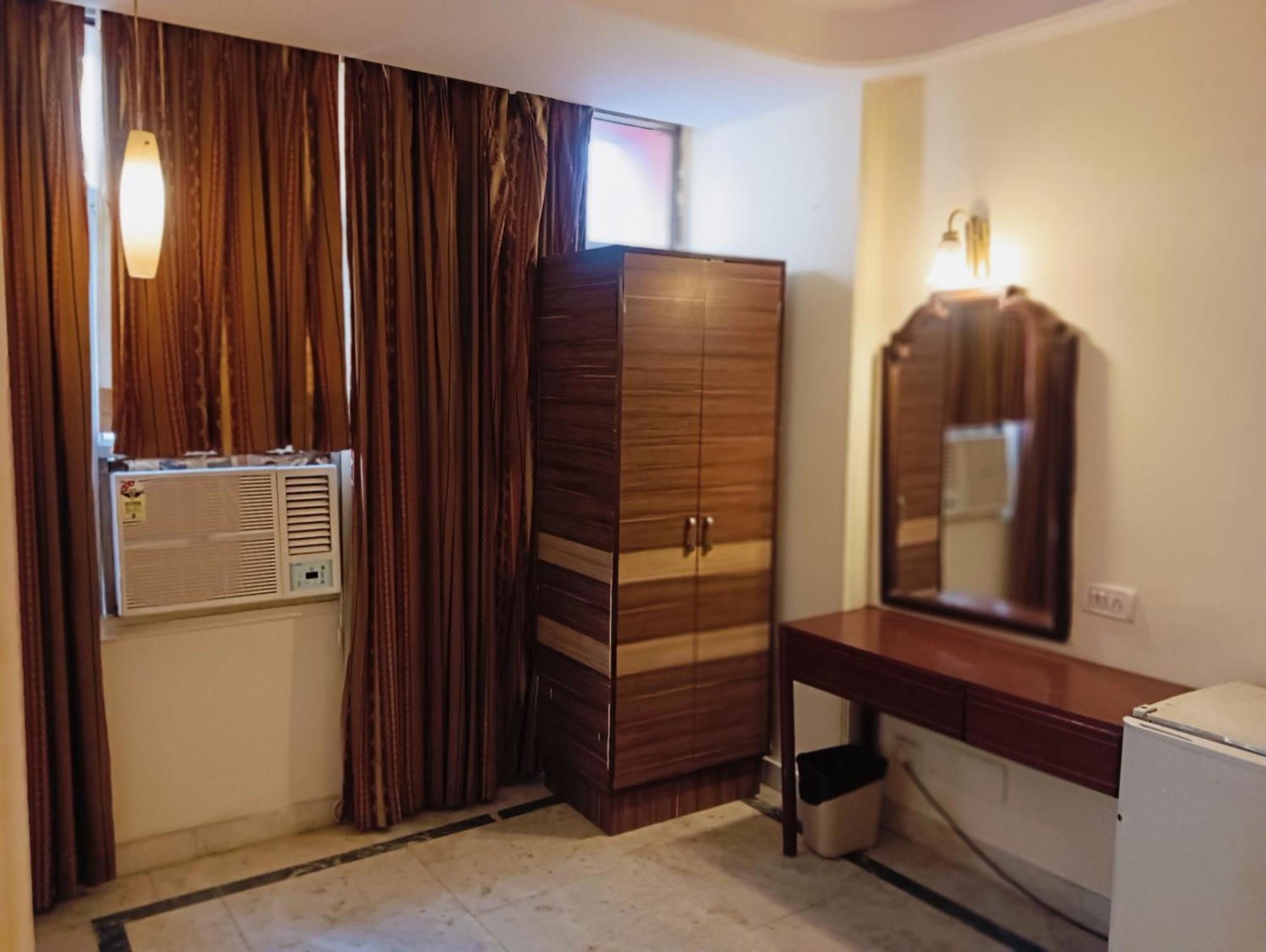 Hotel Classic Near Gaffar Market 3*